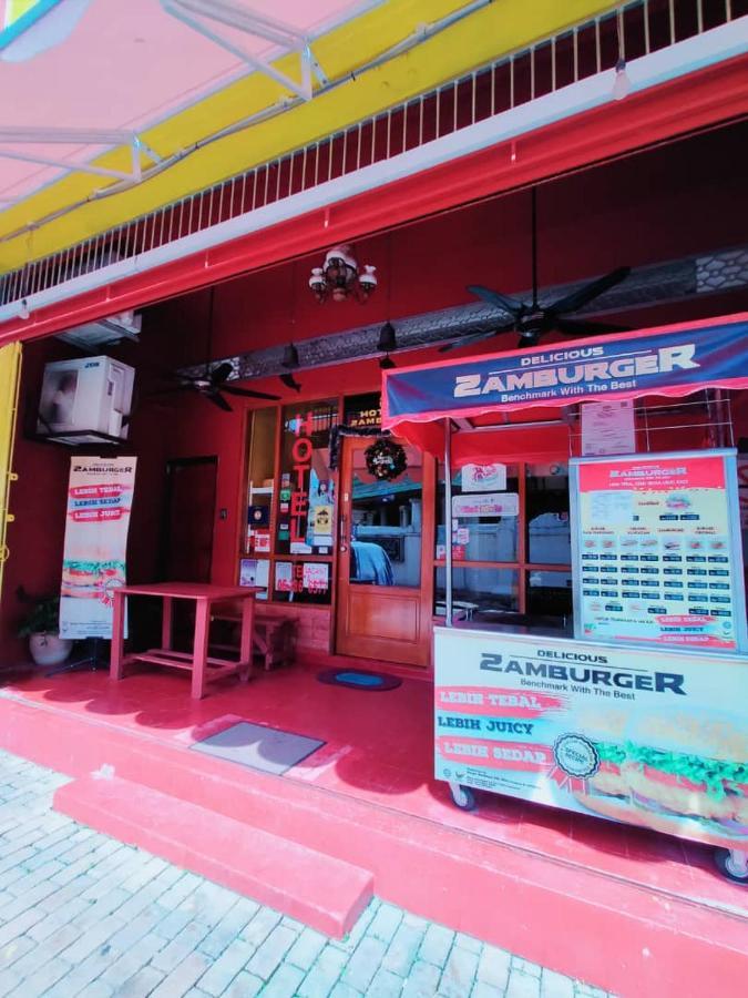 Hotel Zamburger Heritage Melaka Exterior photo